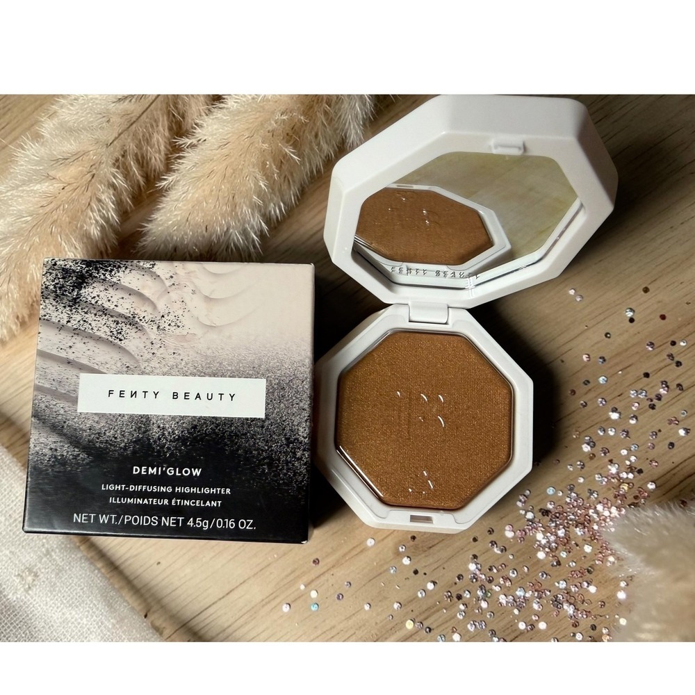 Fenty Beauty - Demi Glow Highlighter - "Trophies In Truffle" - *NIB*